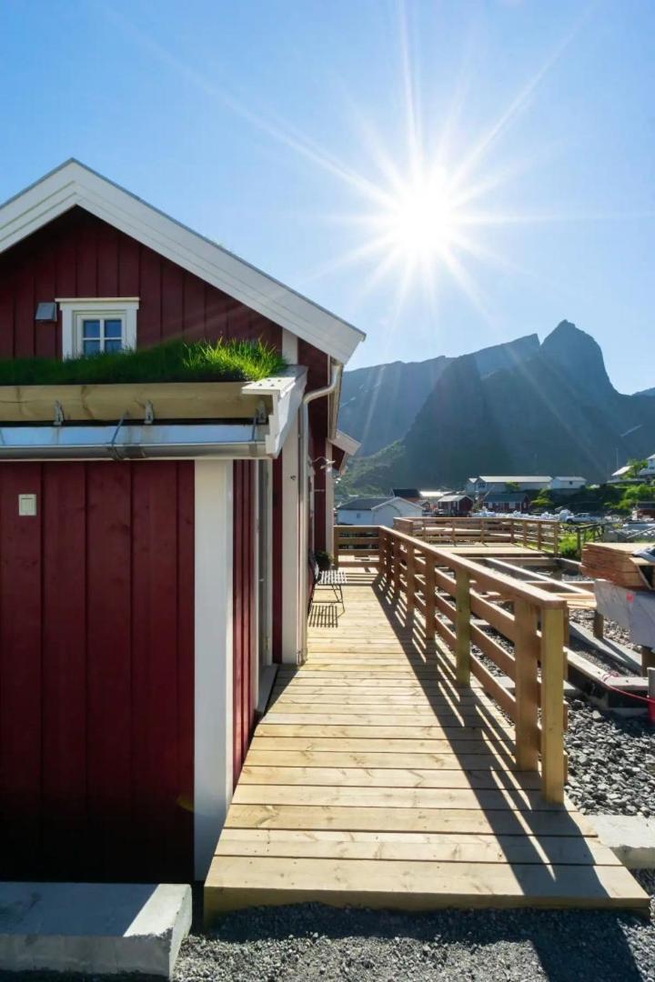 Madelhea Cabin- Seaview Lodge Reine Exterior photo
